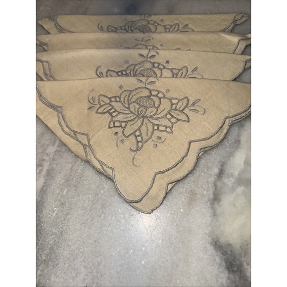 Set Of 8 Vintage Cutwork And Embroidered Dinner Napkins - Picture 5 of 7